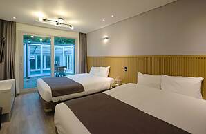 Pool & Villa Sorang