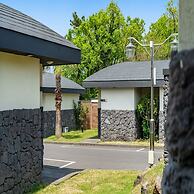 Pool & Villa Sorang