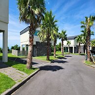 Pool & Villa Sorang