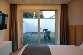 Pool & Villa Sorang