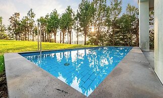 Pool & Villa Sorang
