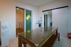 Pool & Villa Sorang