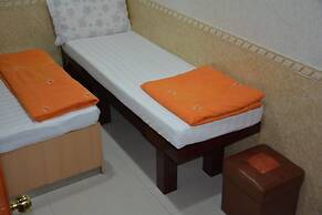 Everest Guest House