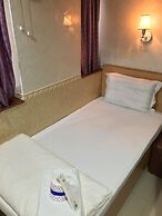Everest Guest House