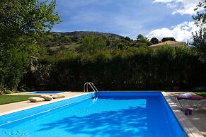 Exanthia Villas