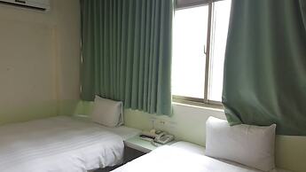 Happy Holiday Hotel