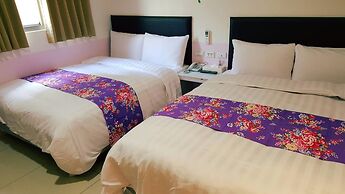 Happy Holiday Hotel