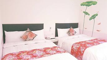 Happy Holiday Hotel