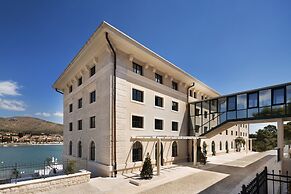 Hotel Brown Beach House & Spa