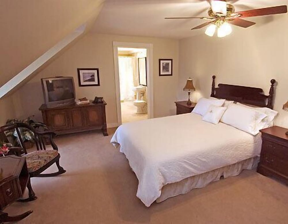 DesBarres Manor Inn