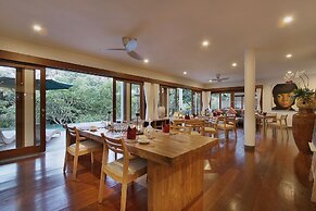 D'Legon Villas