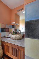 D'Legon Villas
