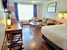 Claymore inn & Suites