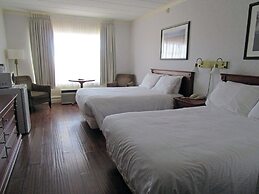 Claymore inn & Suites