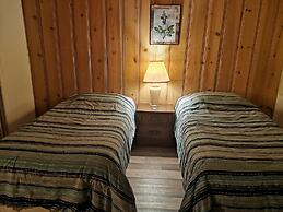 Cedars Motel