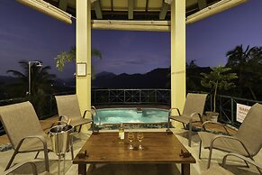 The Albatross, Kandy
