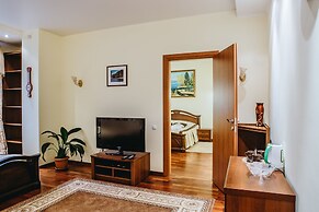 Hotel Snezhniy