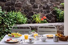 Aliter Suites