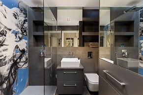Diamonds Apartment