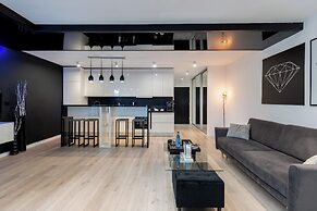 Diamonds Apartment
