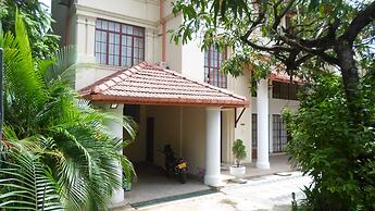 King of Kandy Hotel
