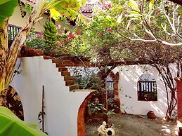 Thurizza Hotel