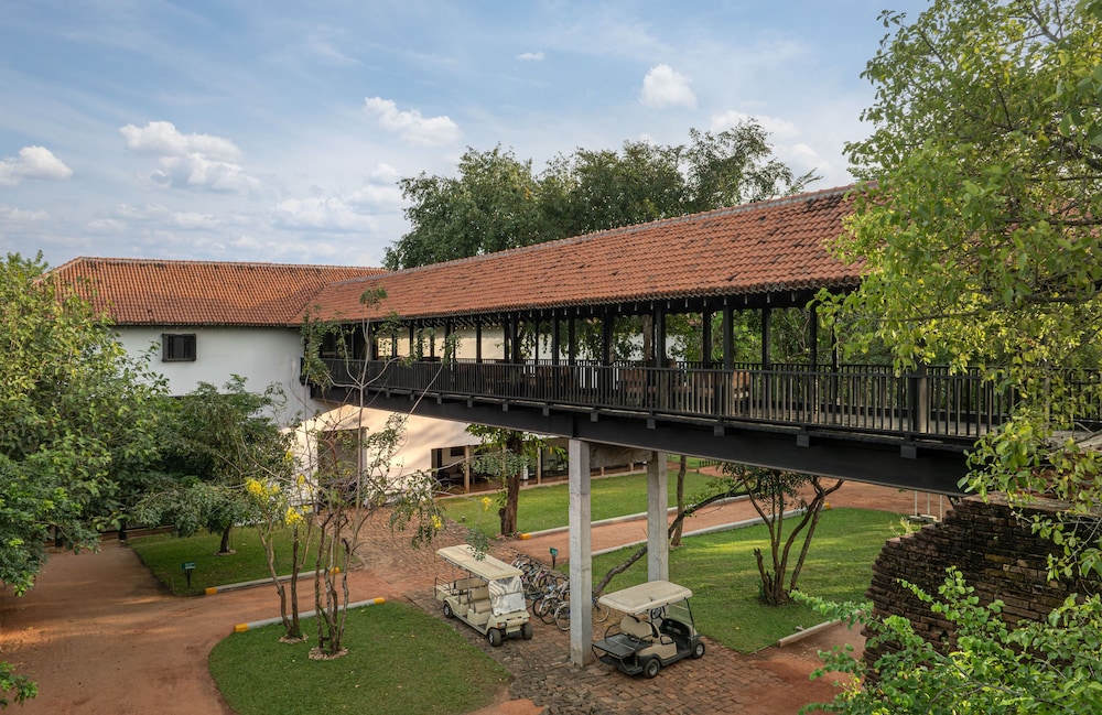 Sigiriya Jungles