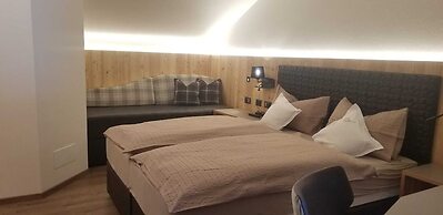 Cimon Dolomites Hotel