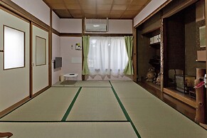 Dormitory Sandanya Guesthouse