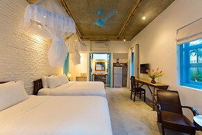 Life Beach Villa