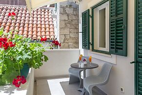 Balatura The Fine Bed & Breakfast