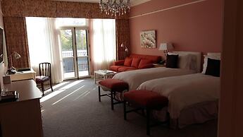 The Bruce Hotel