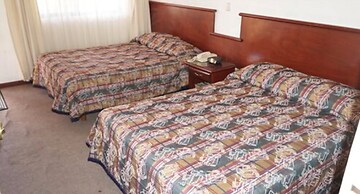 Hotel Maria Luisa Inn & Suites