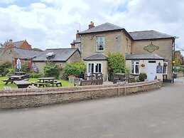 Roade House Hotel