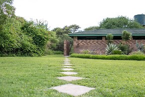 Woodlands Stop Over and Lodge