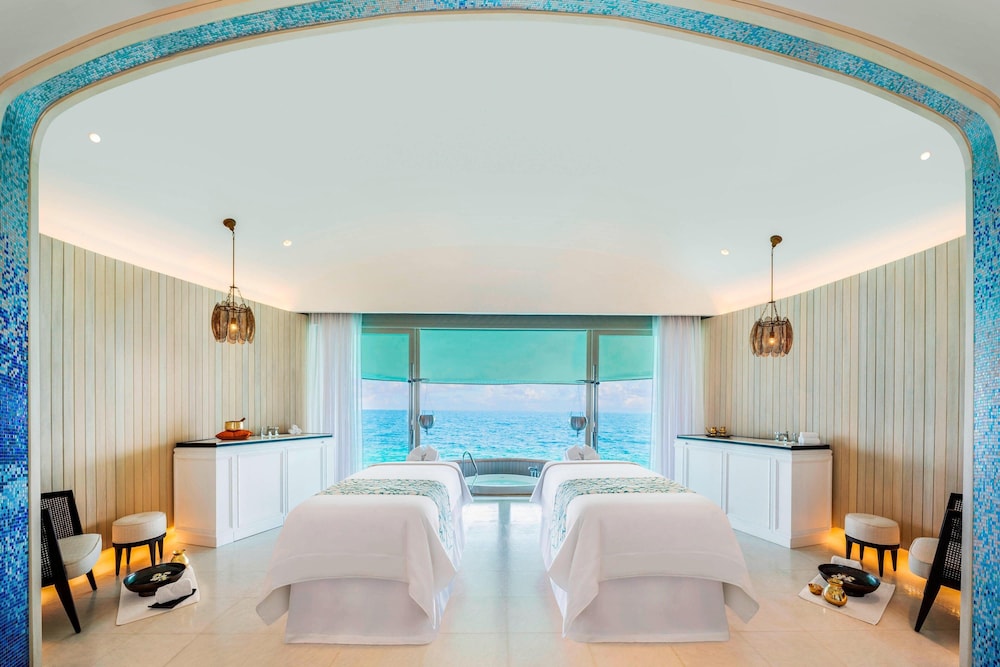 The St. Regis Maldives Vommuli Resort