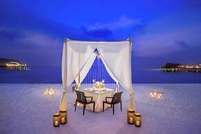 The St. Regis Maldives Vommuli Resort