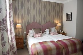 Burts Hotel