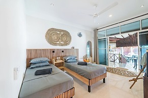 We Are Surfers hotel