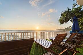 We Are Surfers hotel
