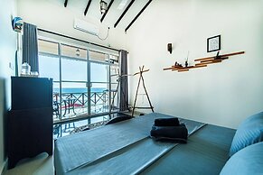 We Are Surfers hotel