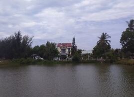 Tra Que Riverside Homestay