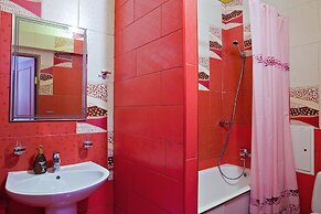 Lessor Apartments