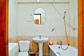 Lessor Apartments