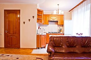 Lessor Apartments