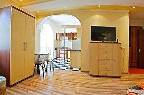 Lessor Apartments