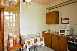 Lessor Apartments