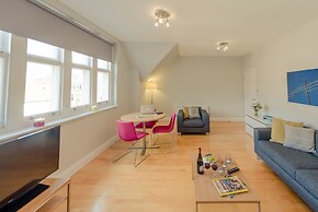 PREMIER SUITES Reading