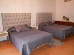 Hotel Parrokia