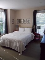 Seaway Manor